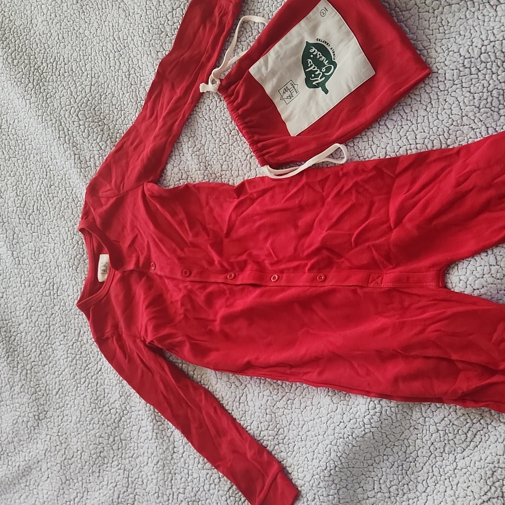 NWoT Arborist Long Johns Pajamas with a storage bag.